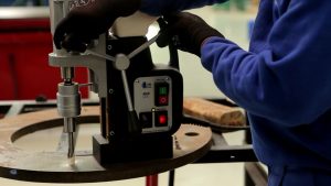 Aplikasi produk tapping industri baja & logam BAP Tools Indonesia