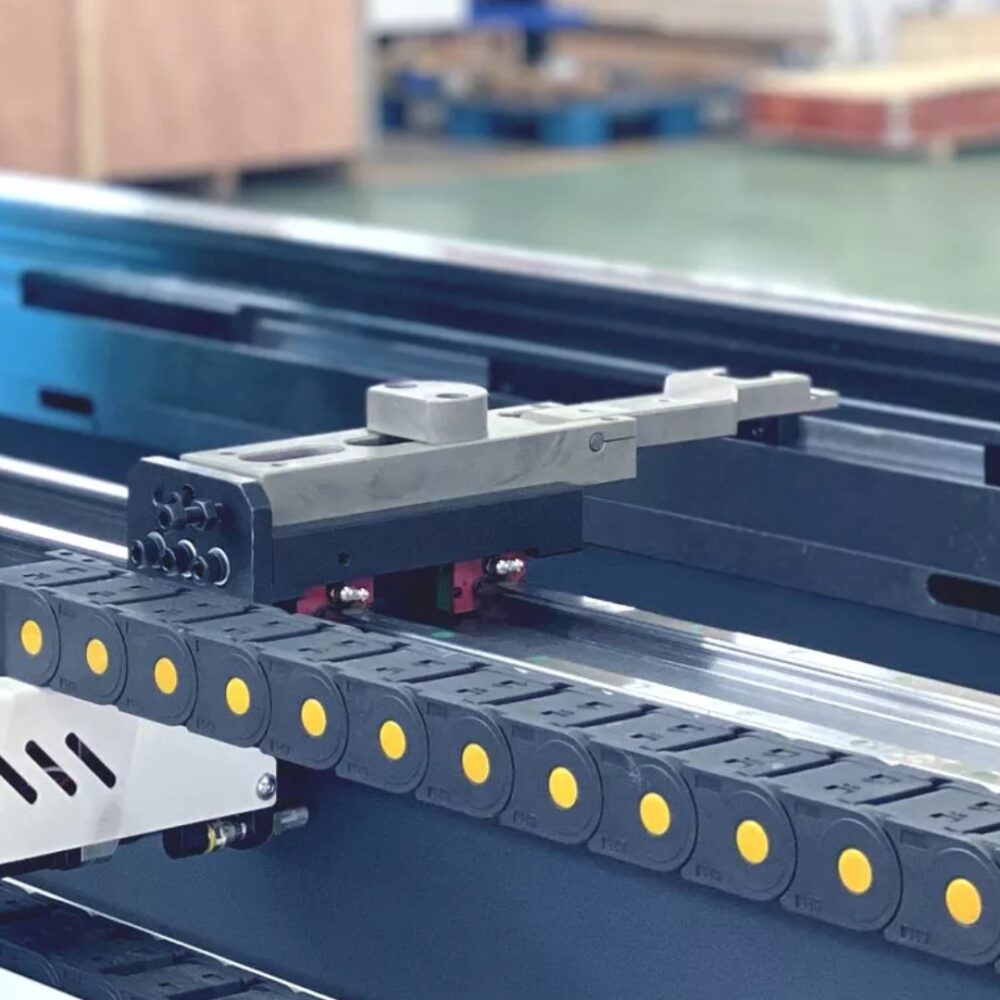 Accurl mesin press brake cnc indonesia