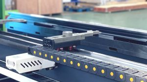 Accurl mesin press brake cnc indonesia