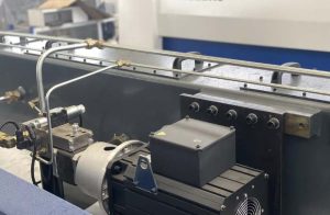 Mesin press brake cnc accurl bap tools
