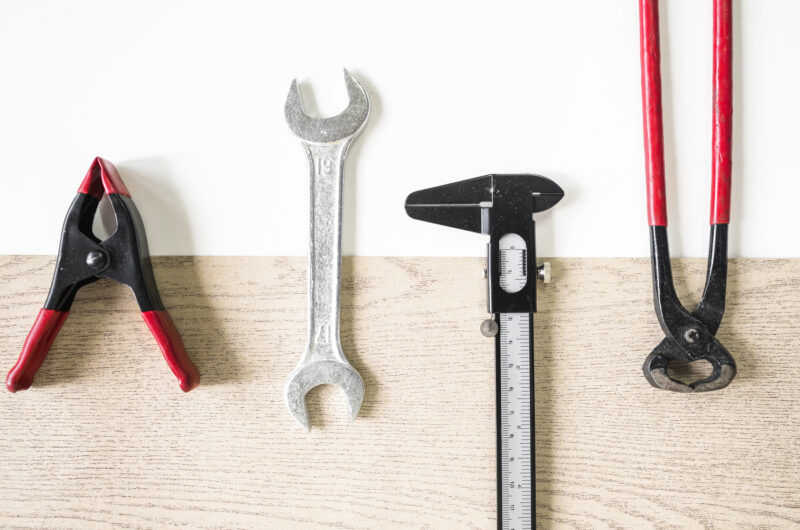 Set repair tools