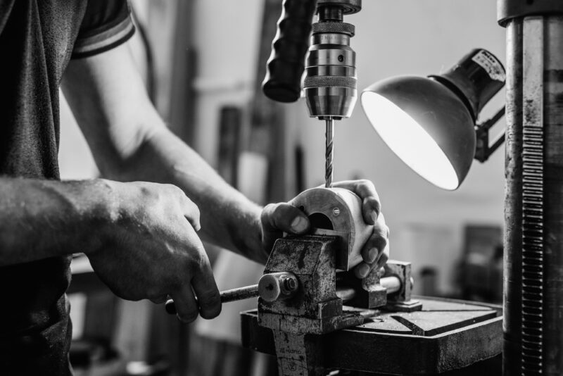 Penggunaan Machine Taps Bit
