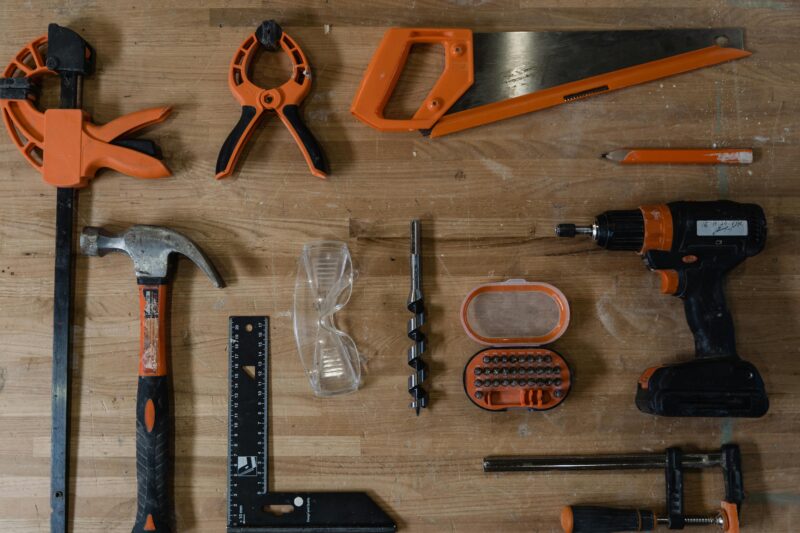 Mempercepat Proses Pengeboran Kayu