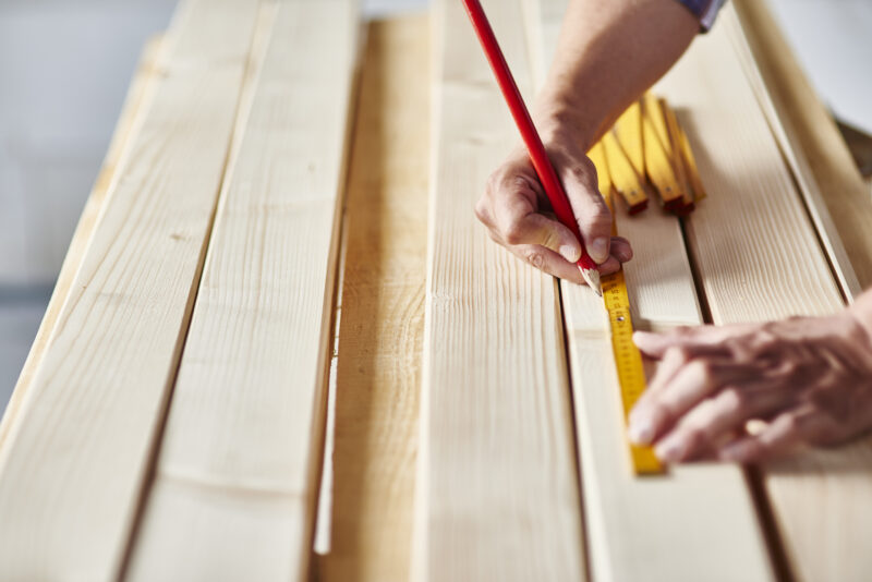 marking wood with pencil
